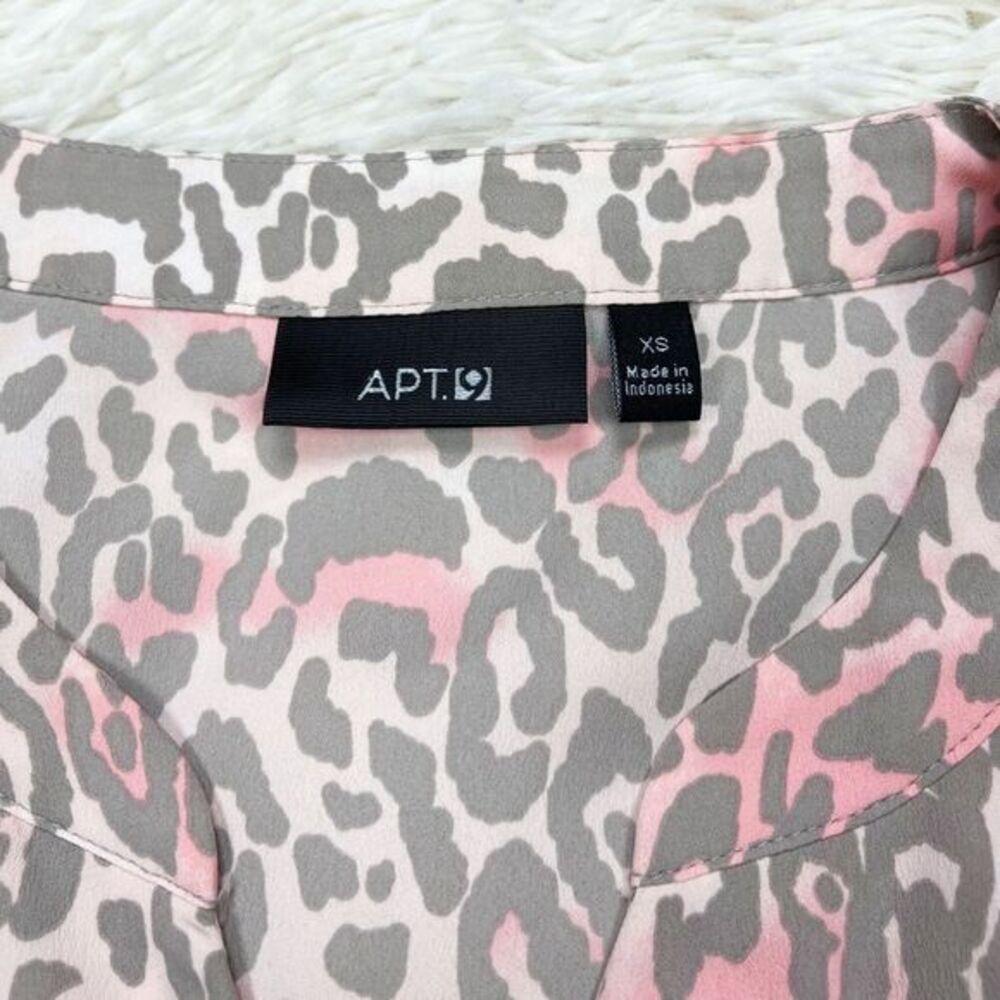 Apt. 9 Grey Pink Leopard Cap Sleeve Blouse Top Size XS - Picture 5 of 7